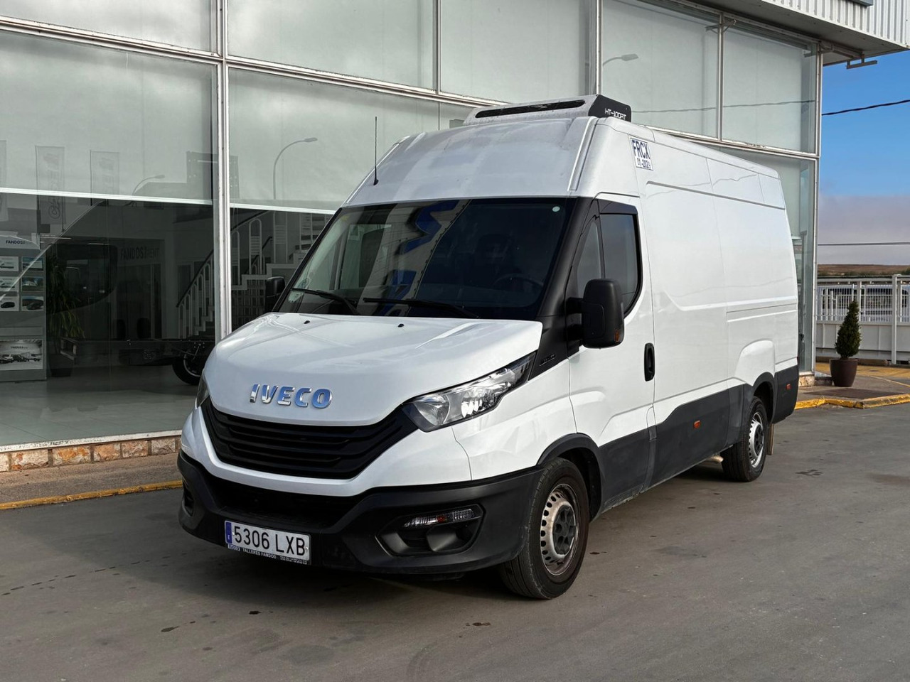 Frigorífico IVECO 35S16 V FRIGORÍFICA 12m3 - الشاحنات الصغيرة المبردة: صور 1 Frigorífico IVECO 35S16 V FRIGORÍFICA 12m3 - الشاحنات الصغيرة المبردة: صور 1