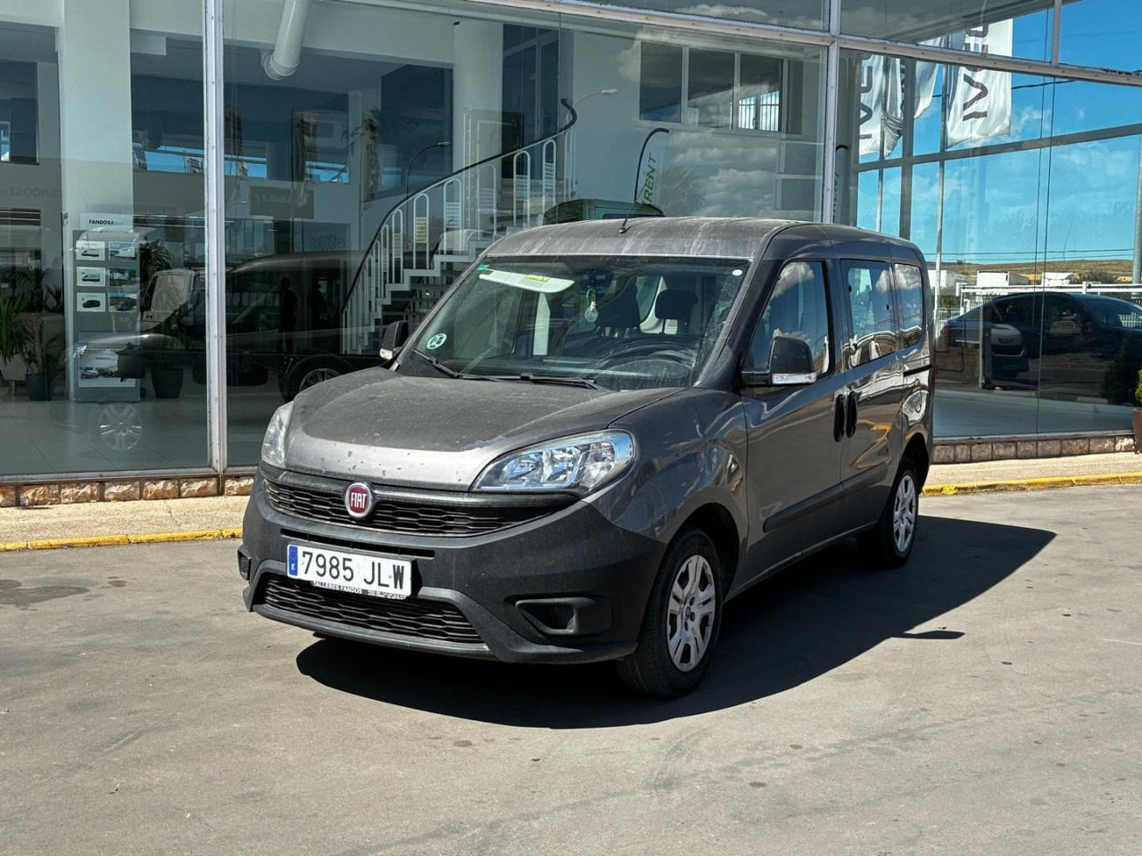 Furgón Fiat Dobló 5 plazas - فان: صور 1 Furgón Fiat Dobló 5 plazas - فان: صور 1