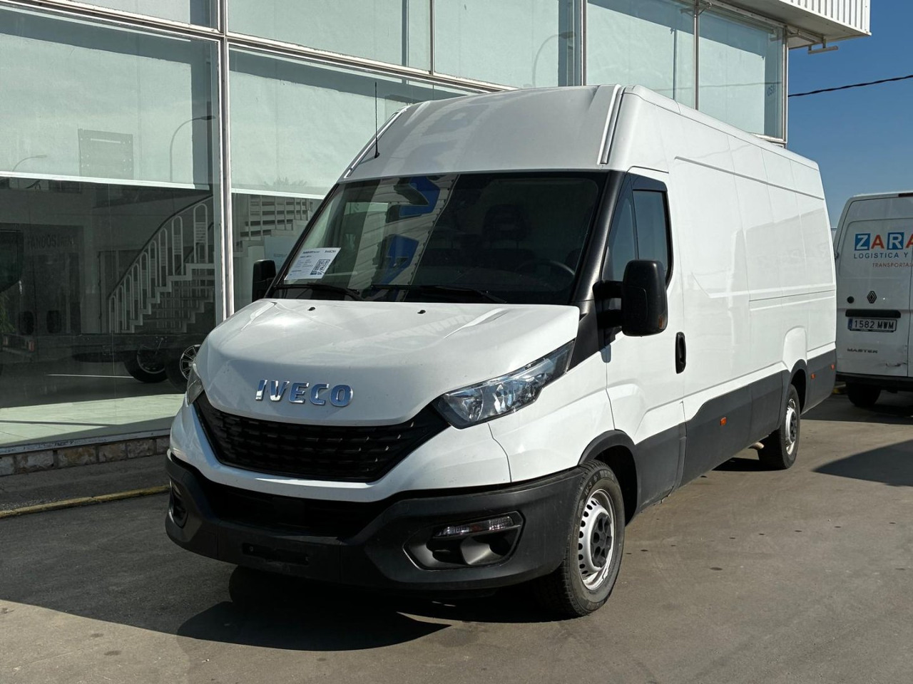 Furgón IVECO 35S14 V 16m3 - فان: صور 1 Furgón IVECO 35S14 V 16m3 - فان: صور 1