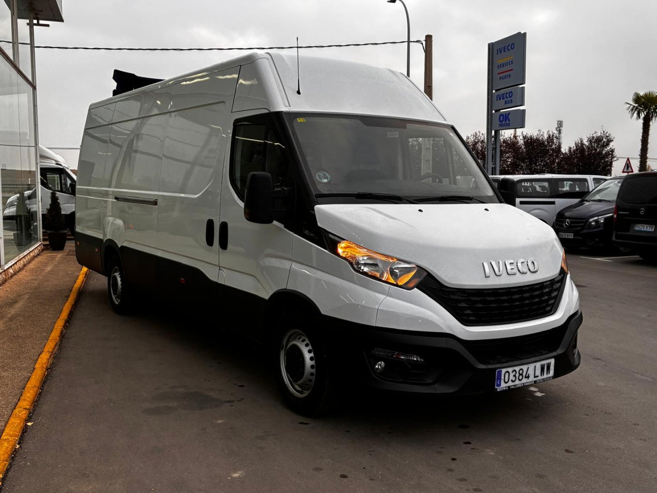 Furgón IVECO 35S14 V 16m3 - فان: صور 3 Furgón IVECO 35S14 V 16m3 - فان: صور 3