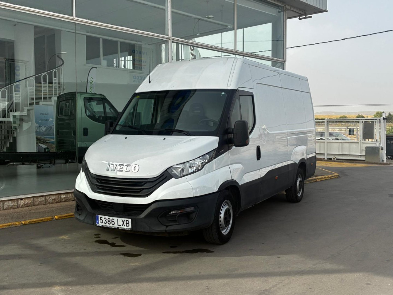 Furgón IVECO 35S16 V 12m3 - فان: صور 1 Furgón IVECO 35S16 V 12m3 - فان: صور 1