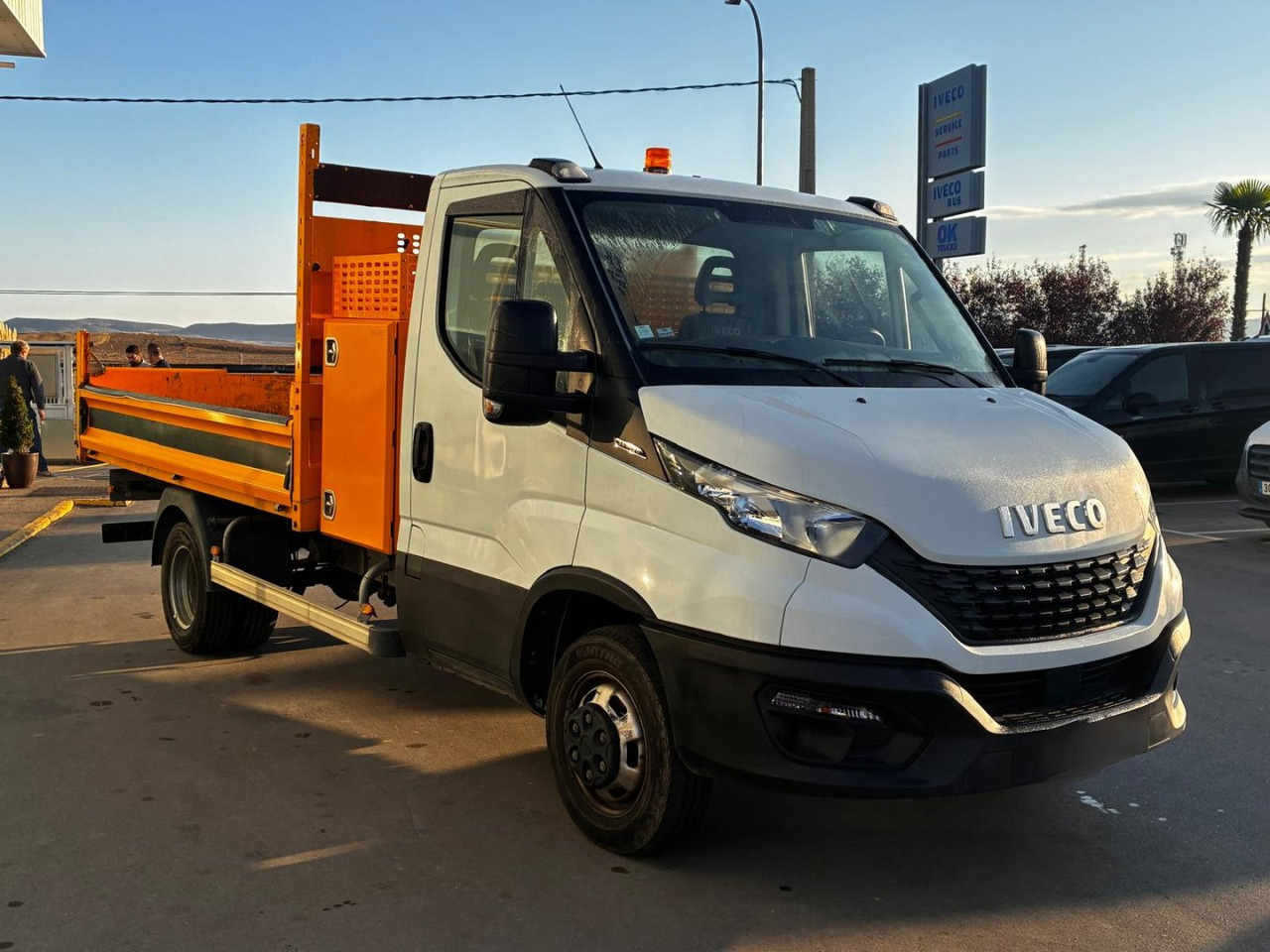 Volquete/Dumper IVECO 35C14 CAJA BASCULANTE - قلاب صغير: صور 3 Volquete/Dumper IVECO 35C14 CAJA BASCULANTE - قلاب صغير: صور 3