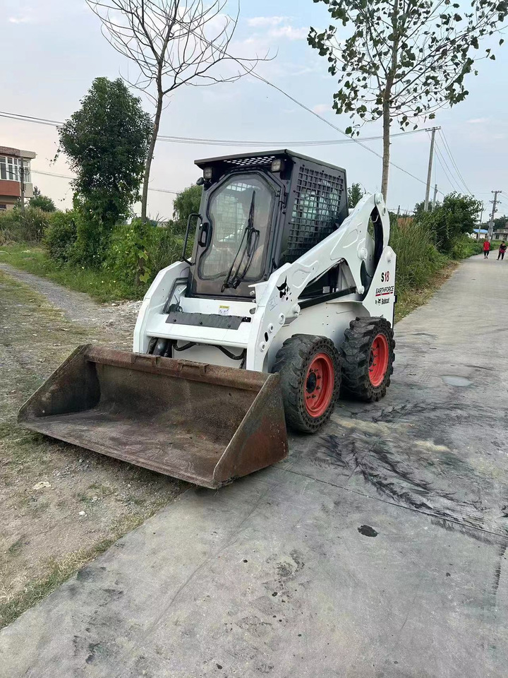 BOBCAT S18 S450 S550 T770 - شيول صغير: صور 2 BOBCAT S18 S450 S550 T770 - شيول صغير: صور 2