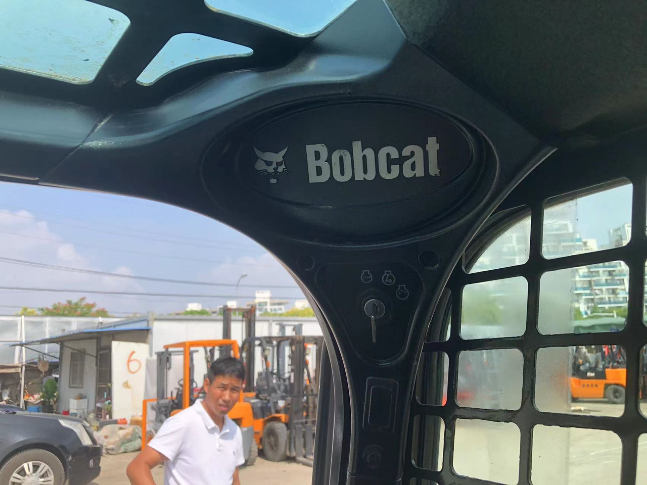شيول صغير BOBCAT S550: صور 7