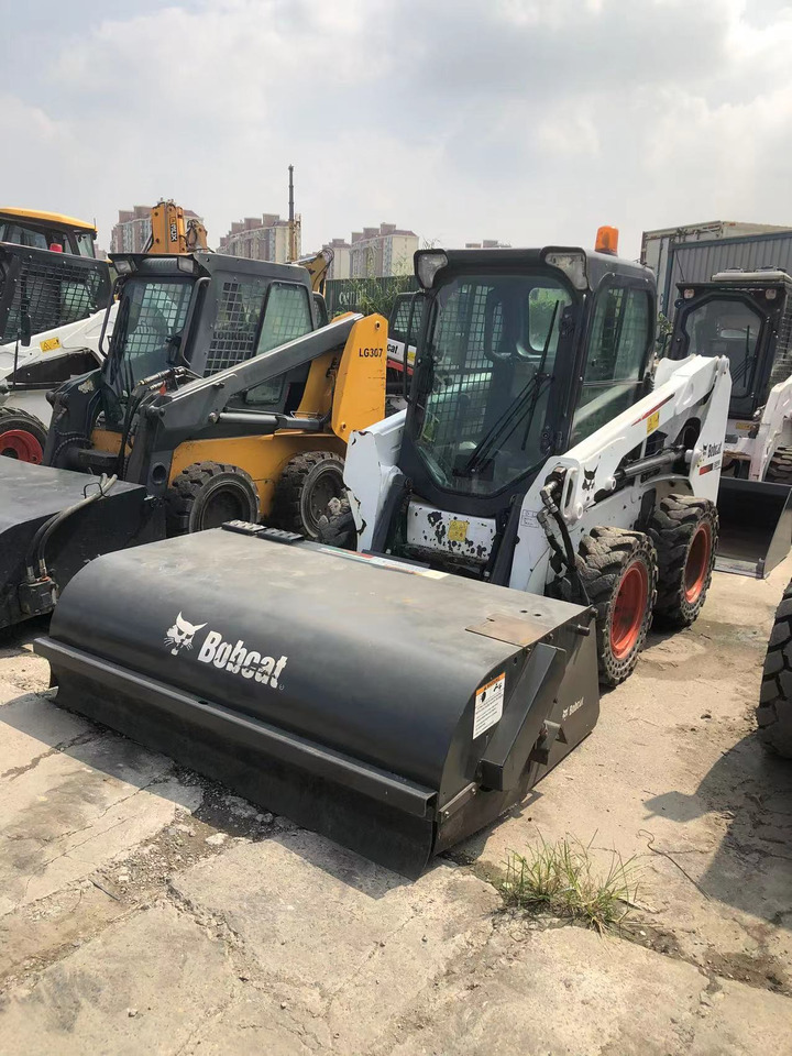 BOBCAT S550 - شيول صغير: صور 1 BOBCAT S550 - شيول صغير: صور 1