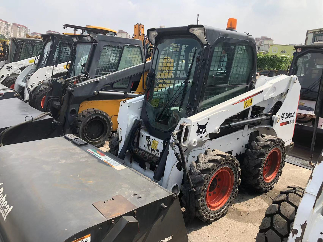 BOBCAT S550 - شيول صغير: صور 1 BOBCAT S550 - شيول صغير: صور 1