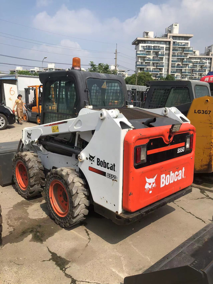BOBCAT S550 - شيول صغير: صور 3 BOBCAT S550 - شيول صغير: صور 3