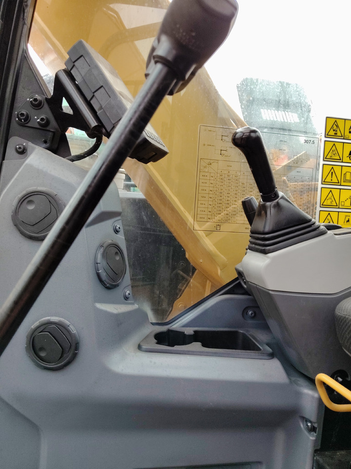 CAT 307.5 - حفارات زحافة: صور 5 CAT 307.5 - حفارات زحافة: صور 5