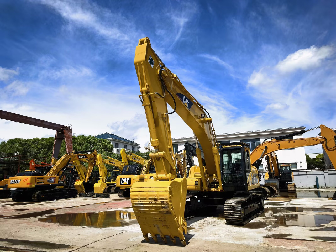 CAT 325C - حفارات زحافة: صور 4 CAT 325C - حفارات زحافة: صور 4