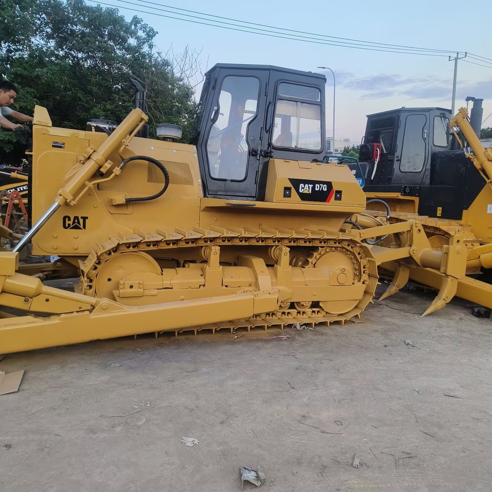 CAT D7G - بلدوزر: صور 2 CAT D7G - بلدوزر: صور 2