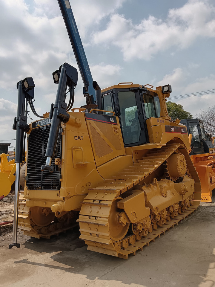 CAT D8T - بلدوزر: صور 2 CAT D8T - بلدوزر: صور 2