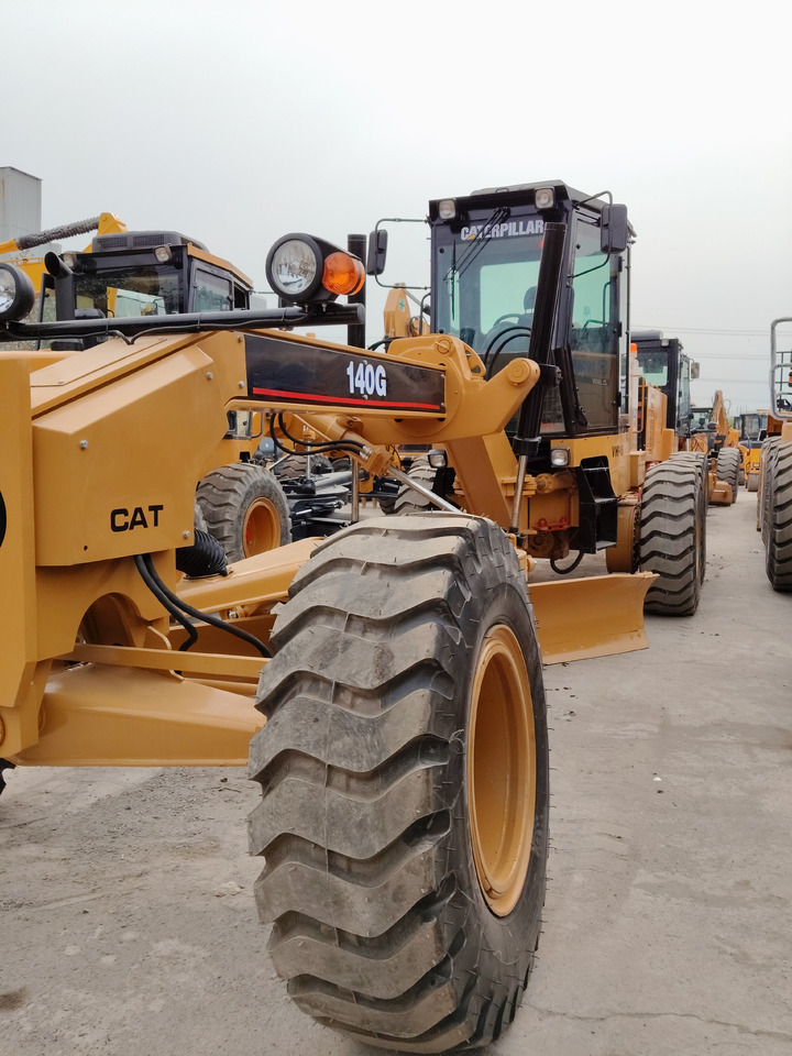 CATERPILLAR 140G CAT 140H 140K - آلة تسوية الأرض: صور 2 CATERPILLAR 140G CAT 140H 140K - آلة تسوية الأرض: صور 2