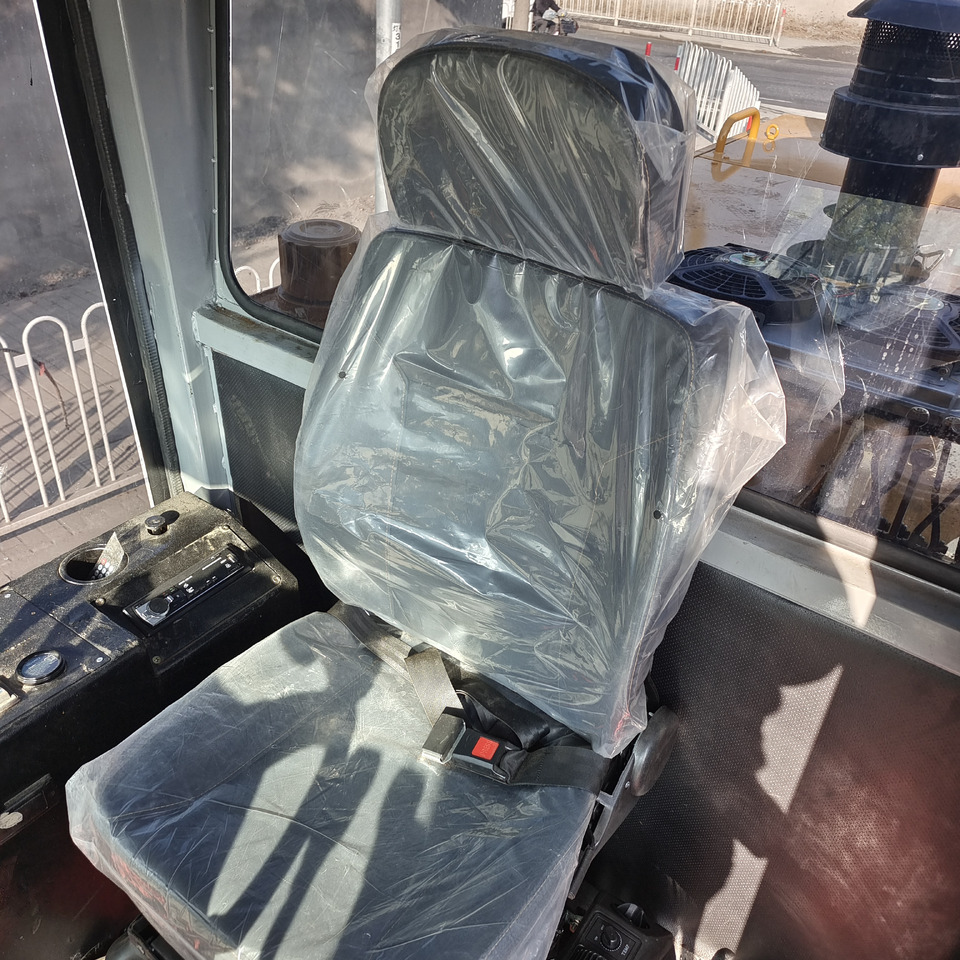 CATERPILLAR 140H CAT 140K 140G - آلة تسوية الأرض: صور 2 CATERPILLAR 140H CAT 140K 140G - آلة تسوية الأرض: صور 2