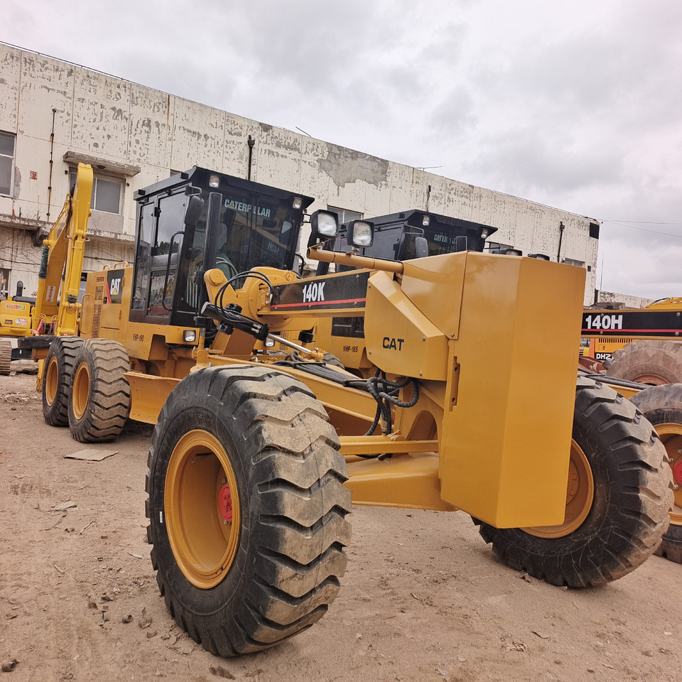 CATERPILLAR 140K CAT 140G 140H - آلة تسوية الأرض: صور 1 CATERPILLAR 140K CAT 140G 140H - آلة تسوية الأرض: صور 1