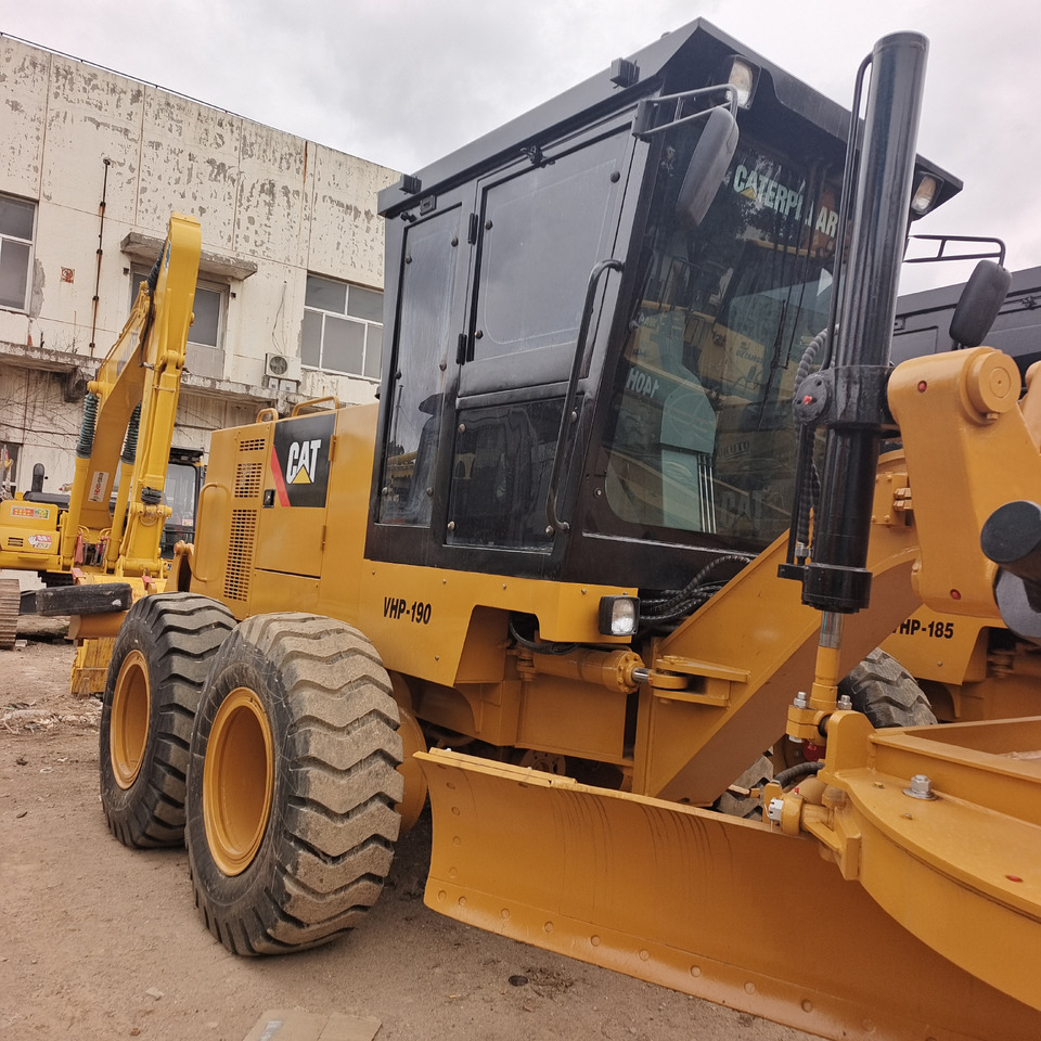 CATERPILLAR 140K CAT 140G 140H - آلة تسوية الأرض: صور 3 CATERPILLAR 140K CAT 140G 140H - آلة تسوية الأرض: صور 3