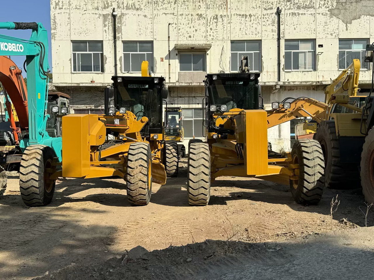 CATERPILLAR 140K CAT - آلة تسوية الأرض: صور 2 CATERPILLAR 140K CAT - آلة تسوية الأرض: صور 2