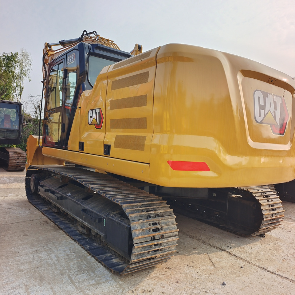 CATERPILLAR 323 CAT 323 - حفارات زحافة: صور 1 CATERPILLAR 323 CAT 323 - حفارات زحافة: صور 1