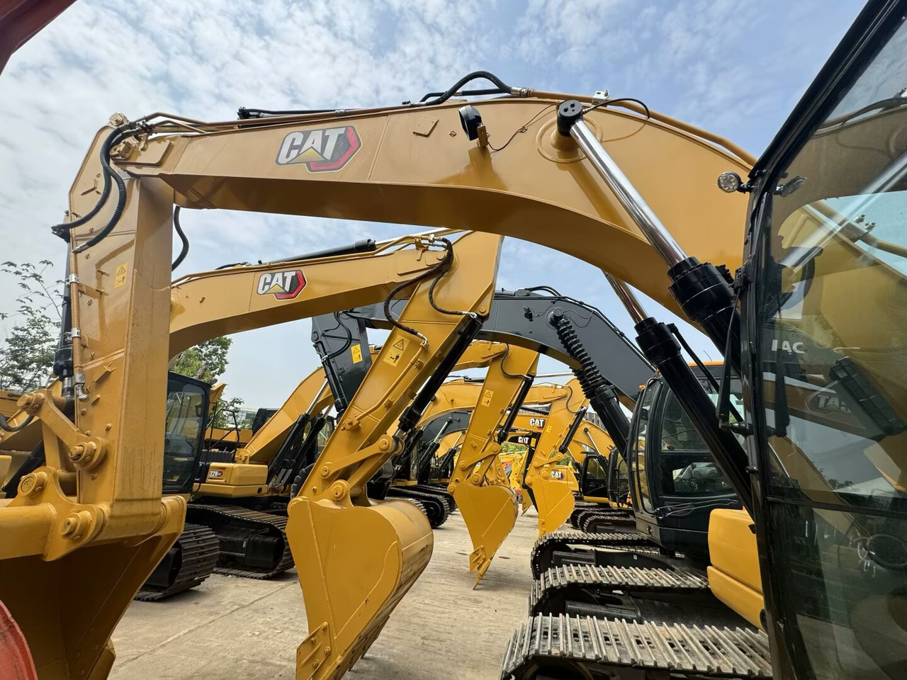 CATERPILLAR 323GC CAT 323 GC - حفارات زحافة: صور 4 CATERPILLAR 323GC CAT 323 GC - حفارات زحافة: صور 4