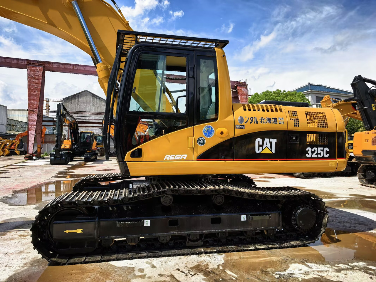 CATERPILLAR 325C - حفارات زحافة: صور 1 CATERPILLAR 325C - حفارات زحافة: صور 1