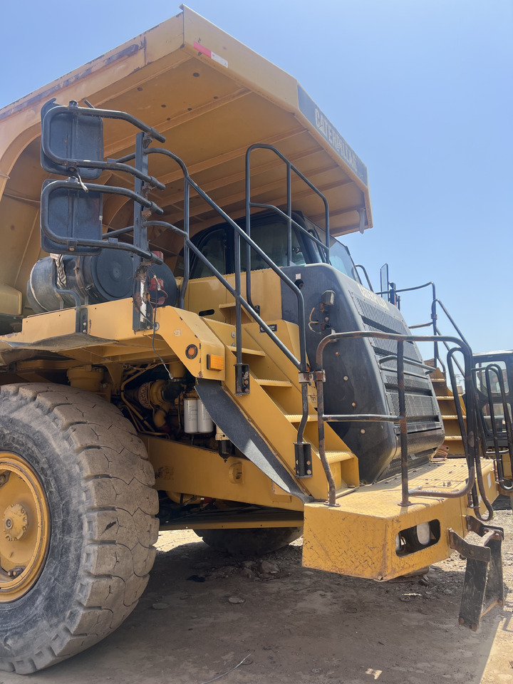 شاحنة قلابة للمحاجر CATERPILLAR 773F CAT MINING DUMP TRUCK: صور 9 شاحنة قلابة للمحاجر CATERPILLAR 773F CAT MINING DUMP TRUCK: صور 9