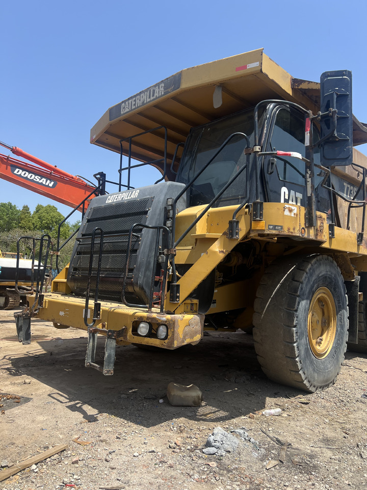 CATERPILLAR 773F MINING DUMP TRUCK - شاحنة قلابة للمحاجر: صور 1 CATERPILLAR 773F MINING DUMP TRUCK - شاحنة قلابة للمحاجر: صور 1