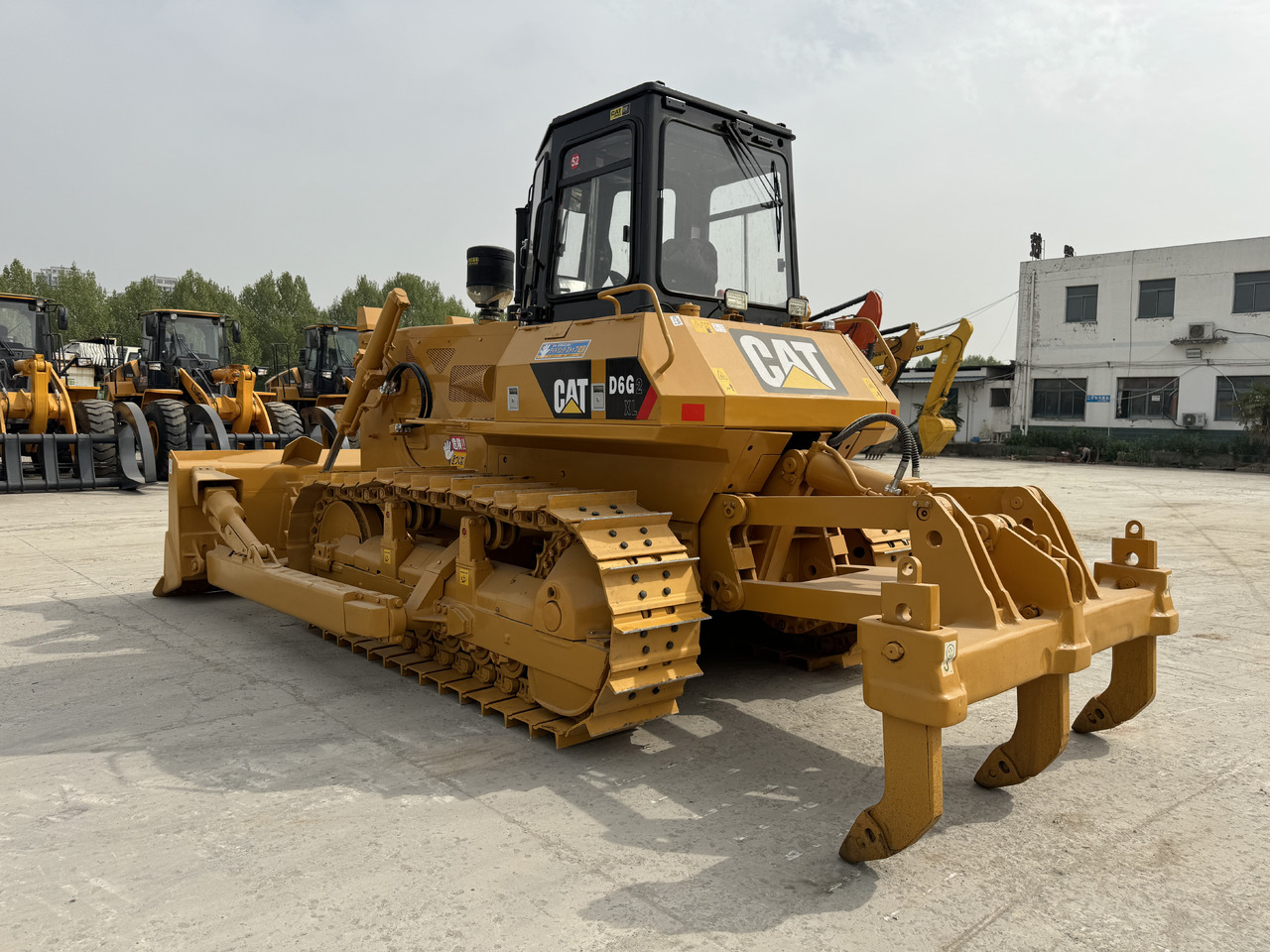 بلدوزر CATERPILLAR D6G CAT: صور 1