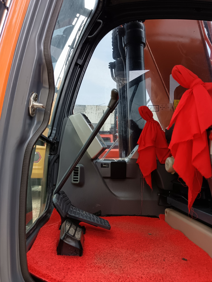 DOOSAN DX225 LC- 9C DX225LCA - حفارات زحافة: صور 5 DOOSAN DX225 LC- 9C DX225LCA - حفارات زحافة: صور 5