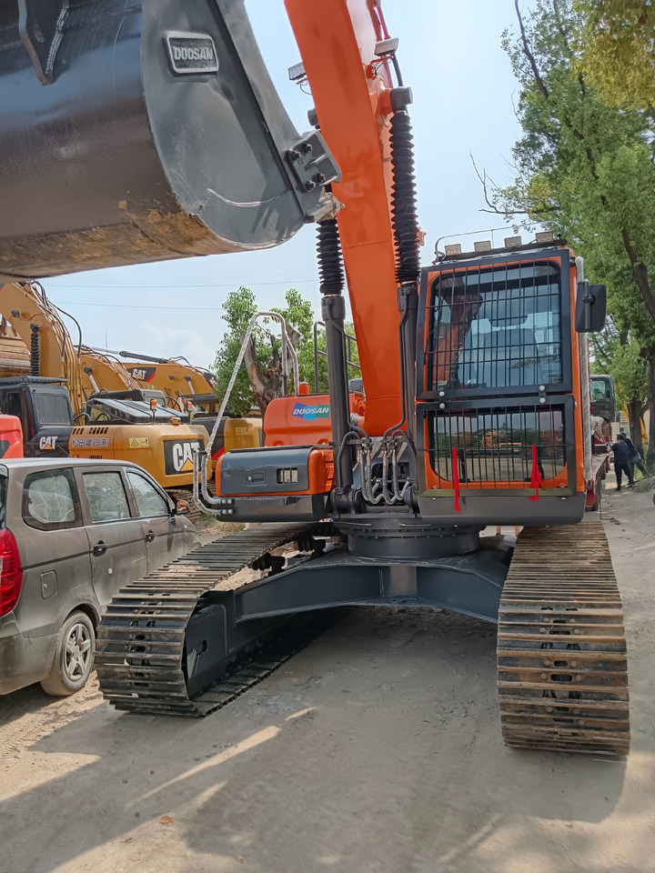 DOOSAN DX225 LC- 9C DX225LCA - حفارات زحافة: صور 4 DOOSAN DX225 LC- 9C DX225LCA - حفارات زحافة: صور 4