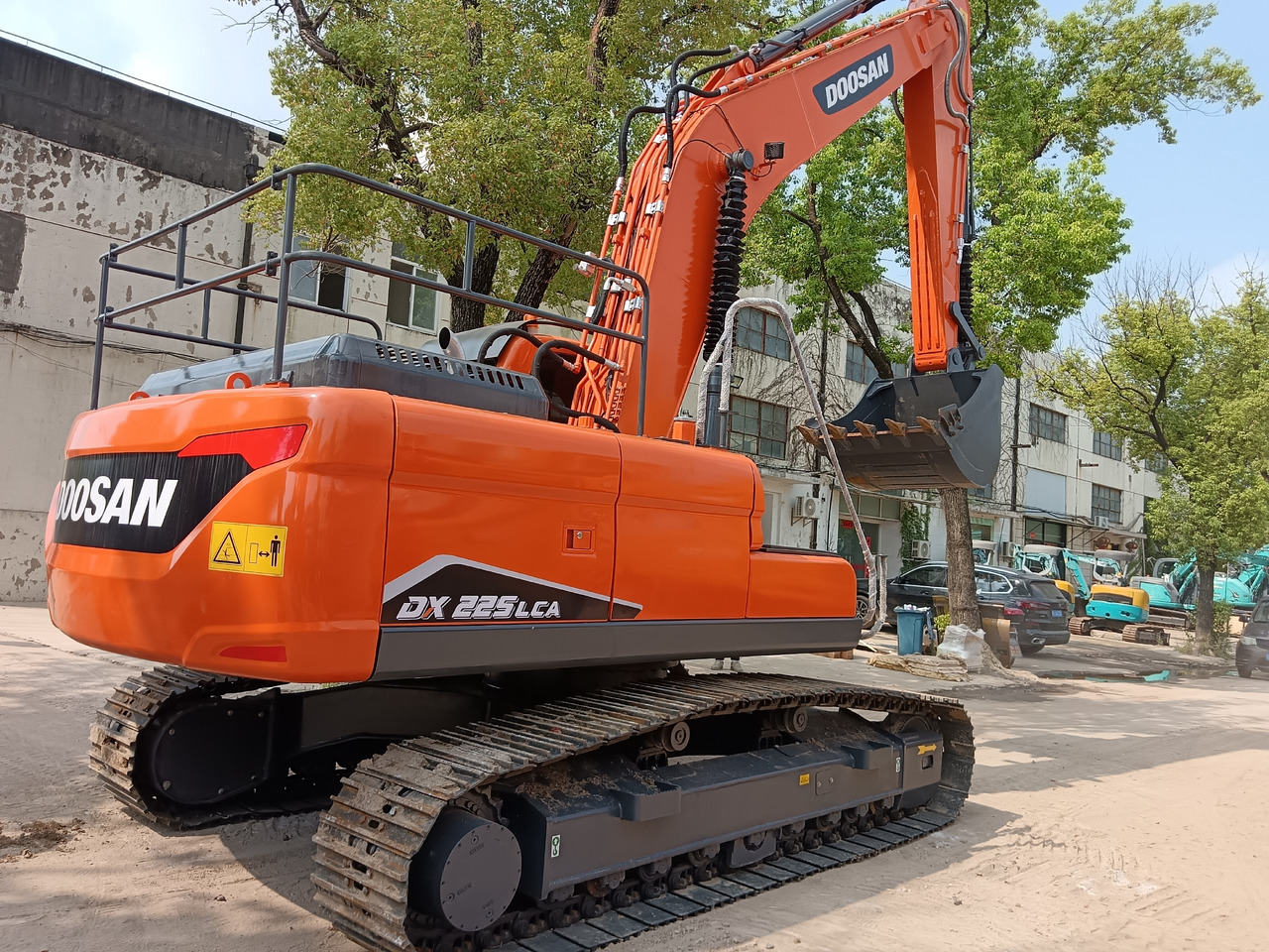 DOOSAN DX225 LC- 9C DX225LCA - حفارات زحافة: صور 2 DOOSAN DX225 LC- 9C DX225LCA - حفارات زحافة: صور 2