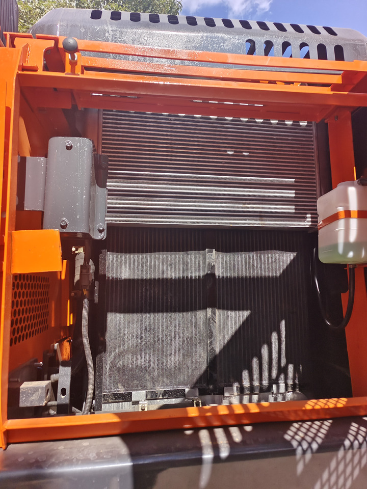 DOOSAN DX225 LCA DX 225 LC - 9C - حفارات زحافة: صور 3 DOOSAN DX225 LCA DX 225 LC - 9C - حفارات زحافة: صور 3