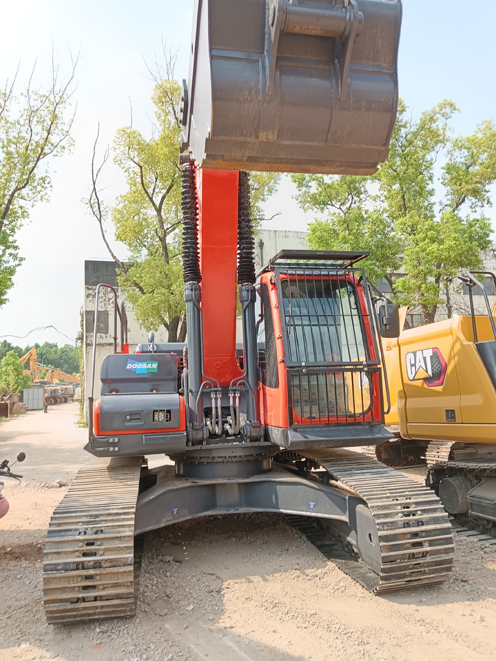 DOOSAN DX225 LCA DX225LC-9C - حفارات زحافة: صور 5 DOOSAN DX225 LCA DX225LC-9C - حفارات زحافة: صور 5