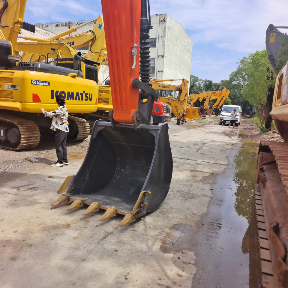 DOOSAN DX225 LCA - حفارات زحافة: صور 4 DOOSAN DX225 LCA - حفارات زحافة: صور 4