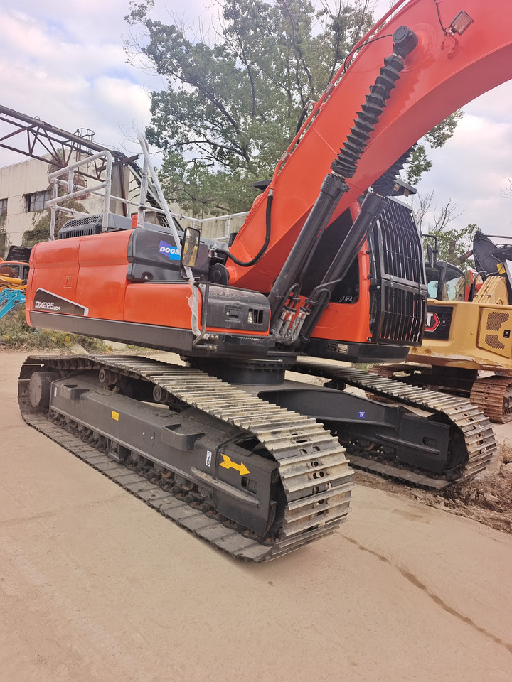 DOOSAN DX225LCA DX225 LC-9C DX300 DX340 - حفارات زحافة: صور 5 DOOSAN DX225LCA DX225 LC-9C DX300 DX340 - حفارات زحافة: صور 5