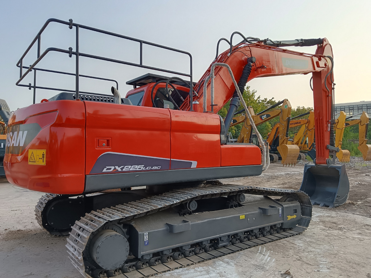 DOOSAN DX225LCA DX225 LC -9C - حفارات زحافة: صور 1 DOOSAN DX225LCA DX225 LC -9C - حفارات زحافة: صور 1