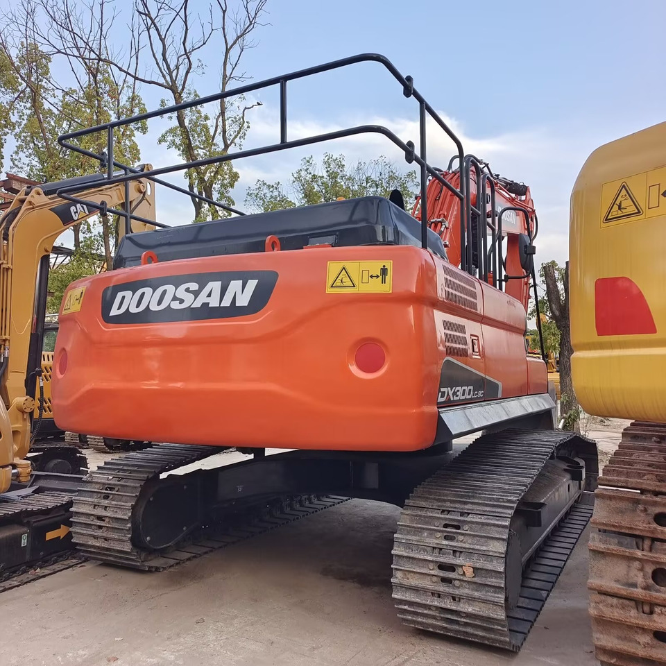 DOOSAN DX300 LC - 9C DX 300 LCA - حفارات زحافة: صور 3 DOOSAN DX300 LC - 9C DX 300 LCA - حفارات زحافة: صور 3