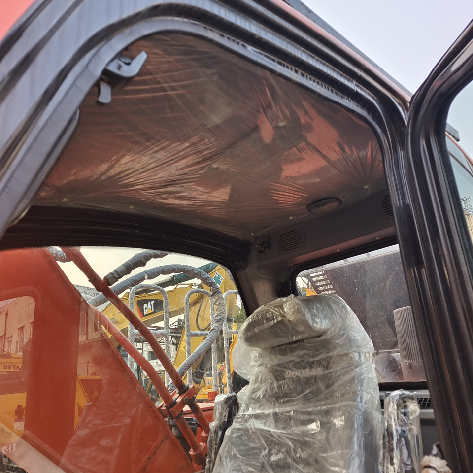 DOOSAN DX300 LC - 9C DX300LCA - حفارات زحافة: صور 3 DOOSAN DX300 LC - 9C DX300LCA - حفارات زحافة: صور 3
