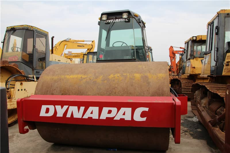 DYNAPAC CA301D - مدحلة الأسفلت: صور 2 DYNAPAC CA301D - مدحلة الأسفلت: صور 2