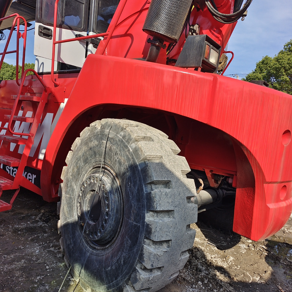 FANTUZZI CS45KMHD 45 TON - رافعات حاويات: صور 3 FANTUZZI CS45KMHD 45 TON - رافعات حاويات: صور 3