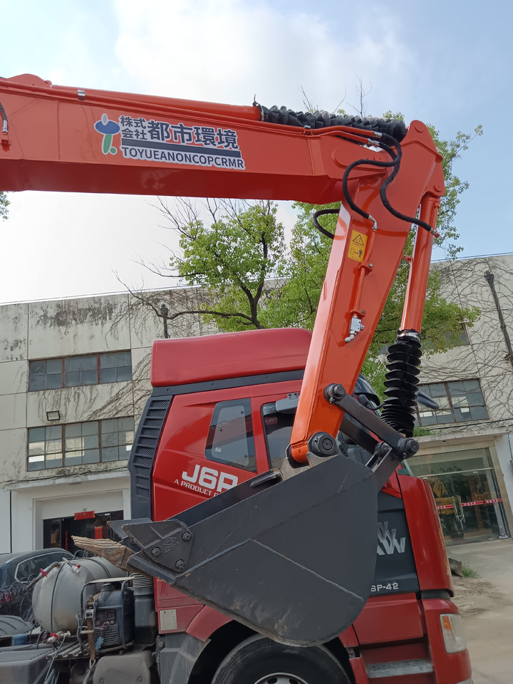 HITACHI ZX70 - حفارة مصغرة: صور 4 HITACHI ZX70 - حفارة مصغرة: صور 4