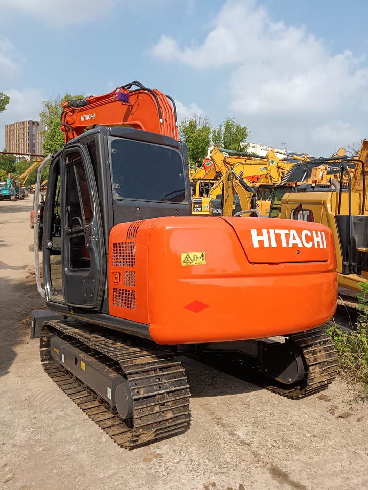 HITACHI ZX70 - حفارة مصغرة: صور 1 HITACHI ZX70 - حفارة مصغرة: صور 1