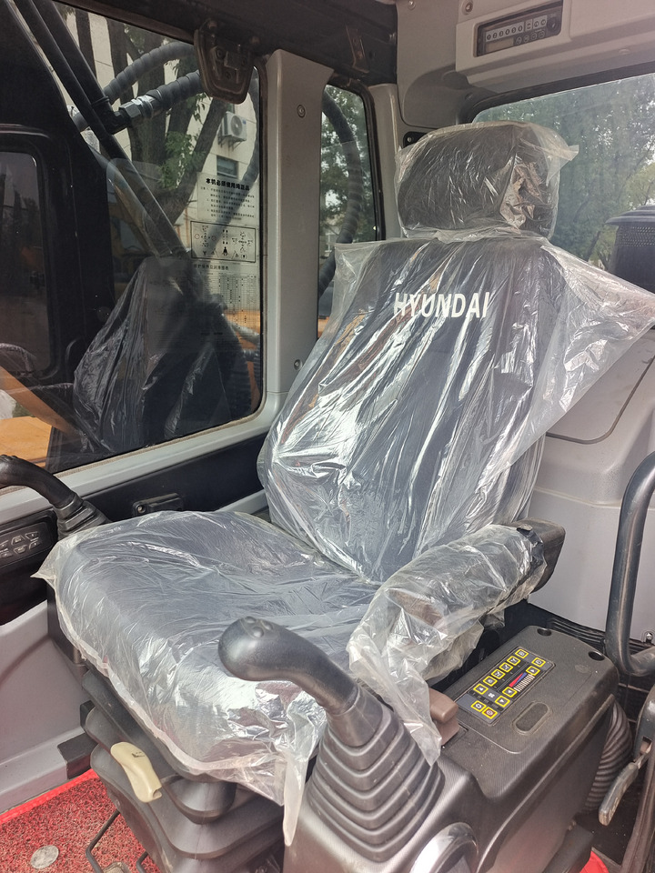 HYUNDAI 220-9S - حفارات زحافة: صور 2 HYUNDAI 220-9S - حفارات زحافة: صور 2