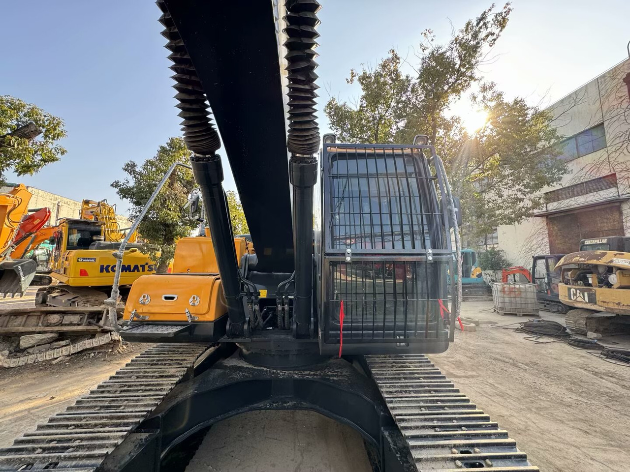 حفارات زحافة HYUNDAI 220LC-9S: صور 10