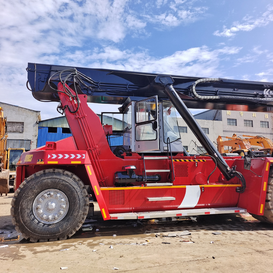 KALMAR drf450 DRF450 DRT DRD DRU DRS - رافعات حاويات: صور 4 KALMAR drf450 DRF450 DRT DRD DRU DRS - رافعات حاويات: صور 4