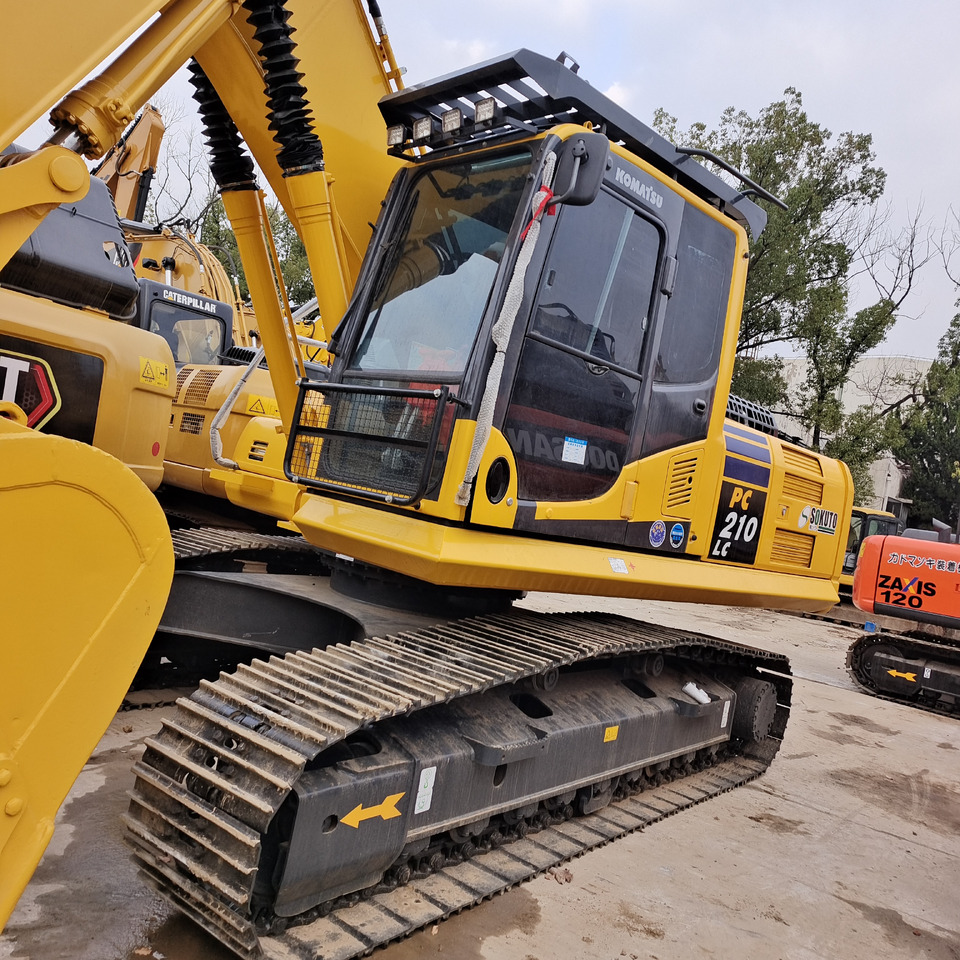 KOMATSU PC 210 LC - 8 - حفارات زحافة: صور 1 KOMATSU PC 210 LC - 8 - حفارات زحافة: صور 1
