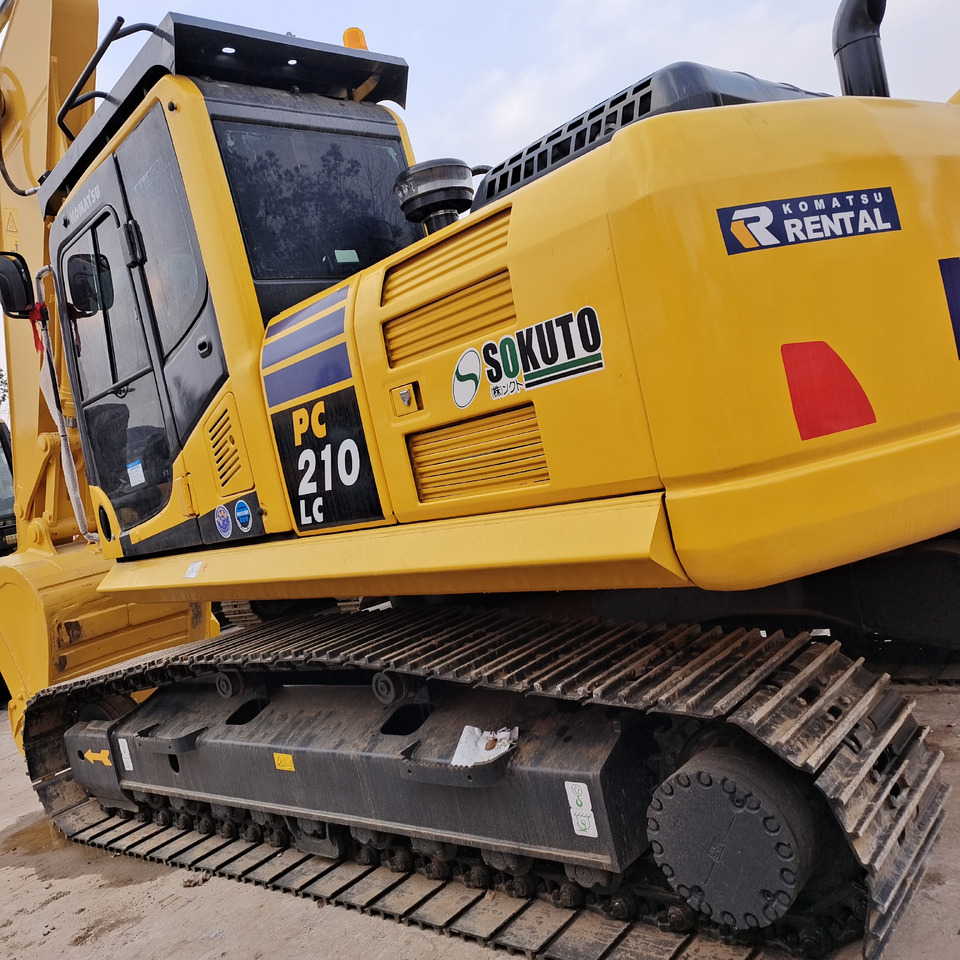 KOMATSU PC 210 LC - 8 - حفارات زحافة: صور 2 KOMATSU PC 210 LC - 8 - حفارات زحافة: صور 2