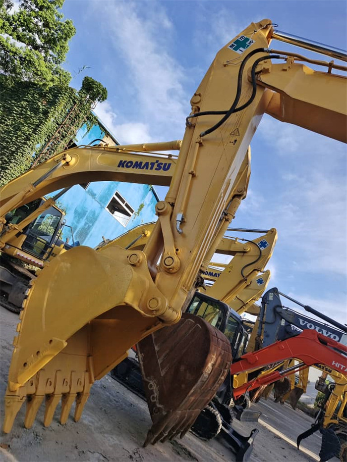 KOMATSU PC400-8 R - حفارات زحافة: صور 2 KOMATSU PC400-8 R - حفارات زحافة: صور 2