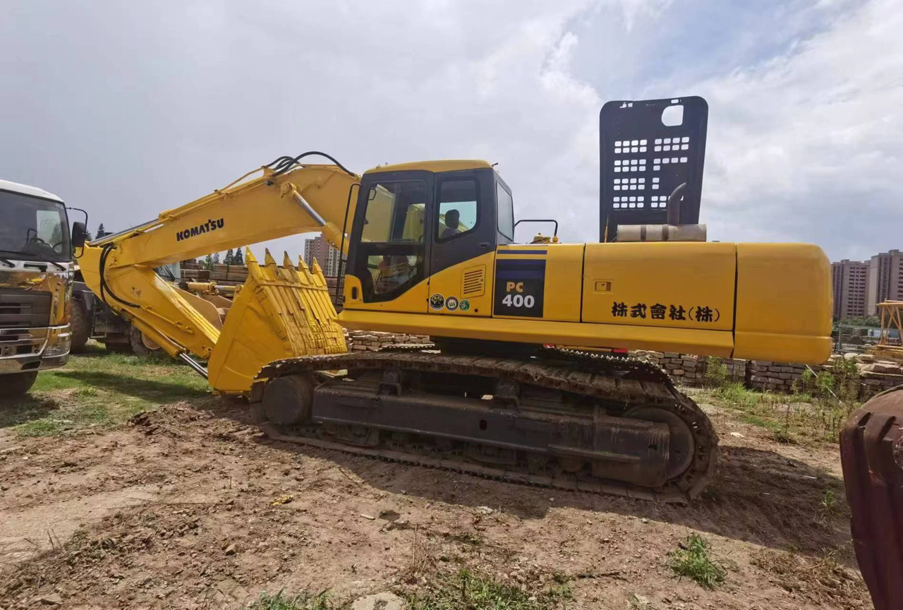 KOMATSU PC400 PC400-7 PC400-8 - حفارات زحافة: صور 1 KOMATSU PC400 PC400-7 PC400-8 - حفارات زحافة: صور 1