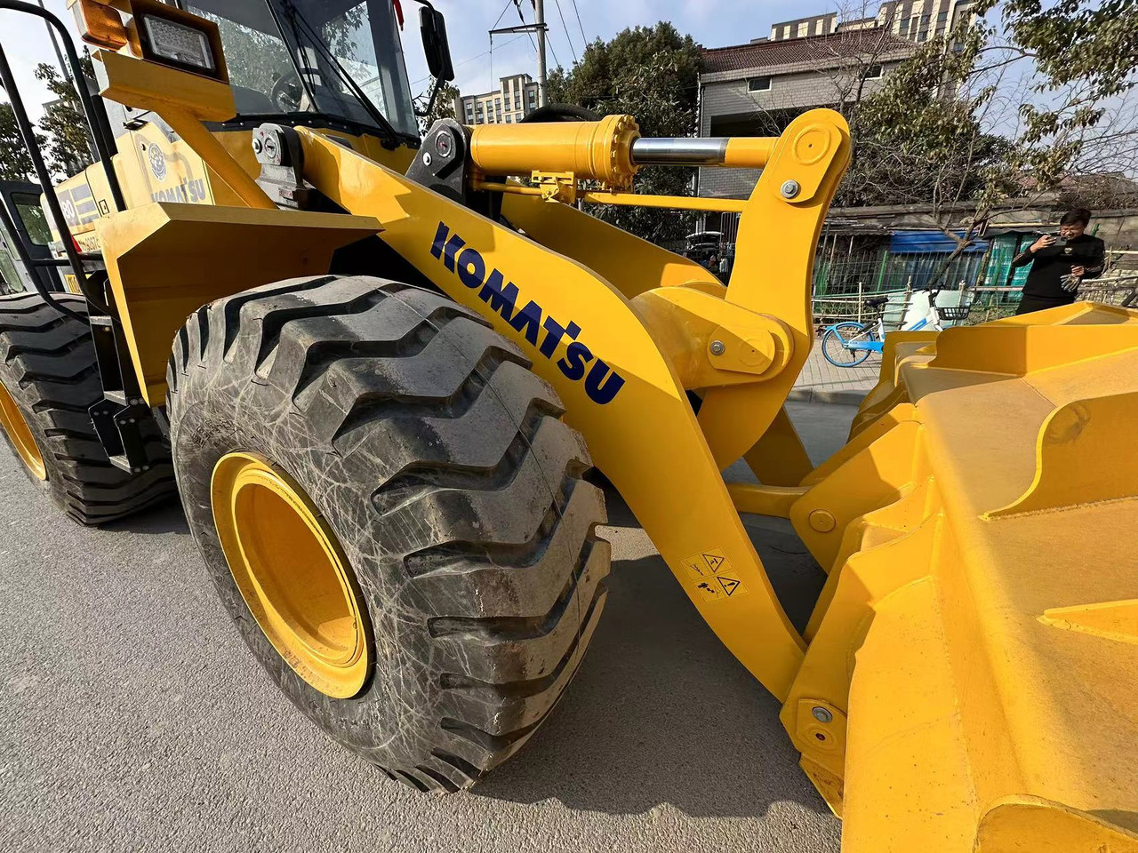 KOMATSU WA380 - اللودر بعجل: صور 3 KOMATSU WA380 - اللودر بعجل: صور 3