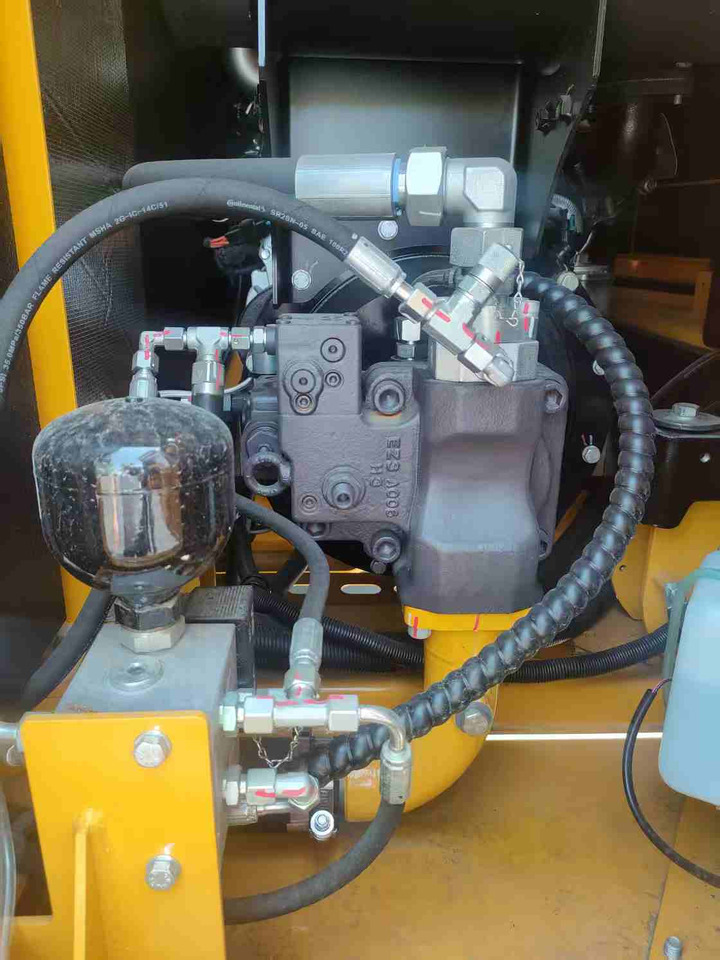 LIUGONG 9075FG4 BRAND NEW 7.5 TON DIGGER - حفارة مصغرة: صور 2 LIUGONG 9075FG4 BRAND NEW 7.5 TON DIGGER - حفارة مصغرة: صور 2