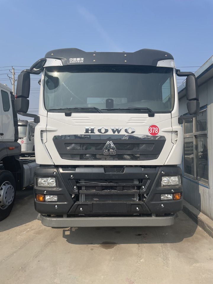 SINOTRUK HOWO 420HP TRACTOR HEAD - شاحنة جرار: صور 1 SINOTRUK HOWO 420HP TRACTOR HEAD - شاحنة جرار: صور 1